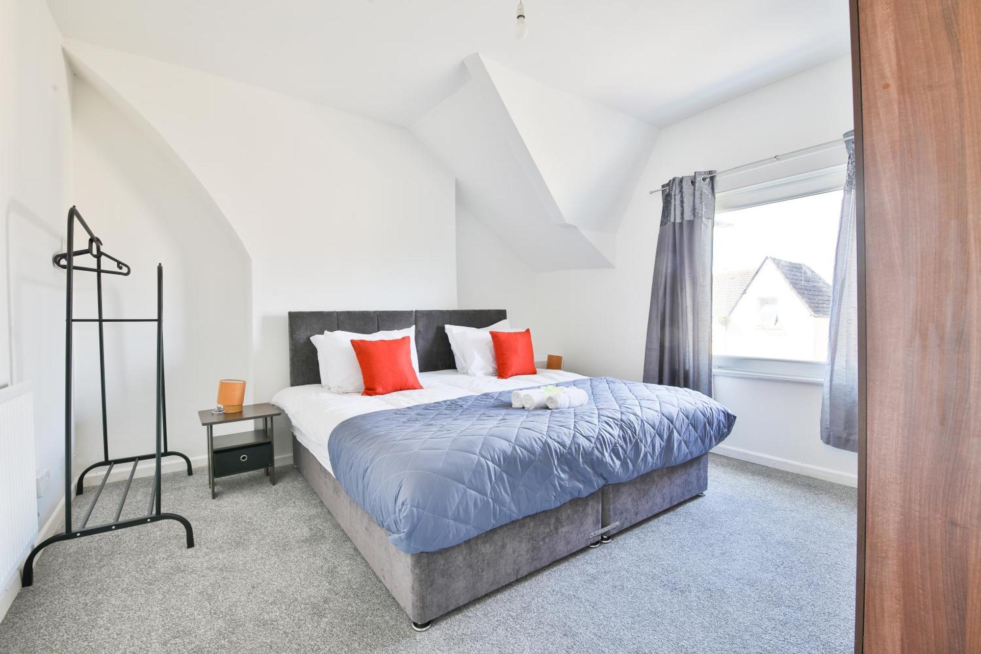 Super King Bed, Walking Distance To City Centre Appartement Cardiff Buitenkant foto